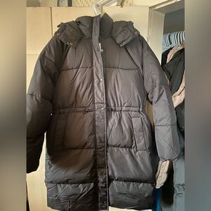 Black Old Navy Puffer Coat